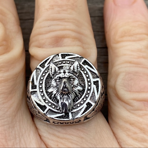 Viking Wolf ring Silver wolf knotwork Othala - Picture 6 of 10